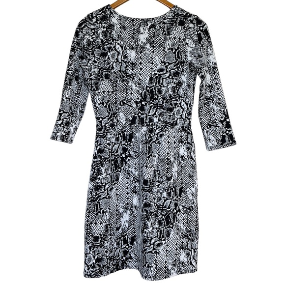 HD In Paris Anthropologie Snake Skin Print Size Small Faux Wrap Dress - Picture 9 of 9